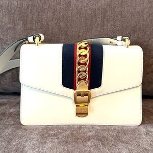 Gucci authentic Sylvie shoulder bag white leather navy red Web accents